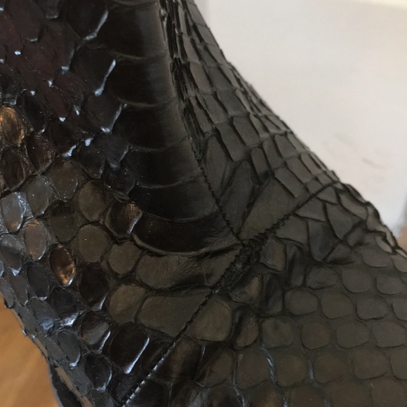 Vintage snakeskin boots - Picture 3 of 3